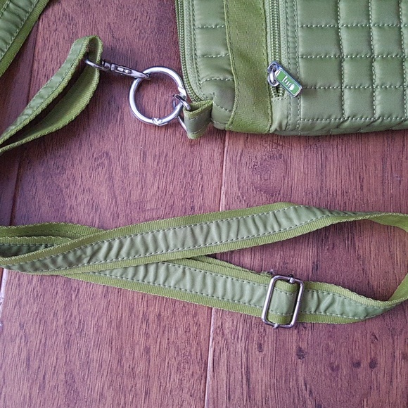 Lug Adjustable Strap Quilted Crossbody Green Travel Bag - Picture 5 of 16